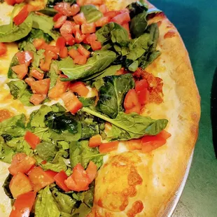 withe pizza whit spinaches