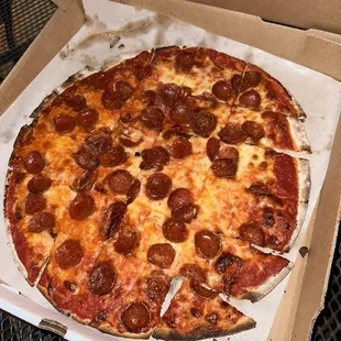 Pepperoni pizza