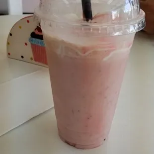 Strawberry cake shake