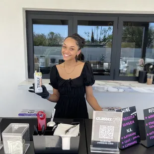Cheers! This outdoor party was too much fun!