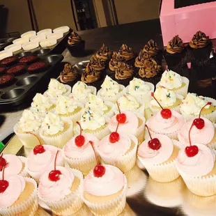 Cherry-almond, Vanilla &amp; Chocolate!