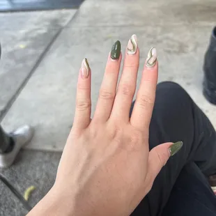 Nails after 2 weeks