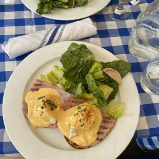 Eggs Benedict