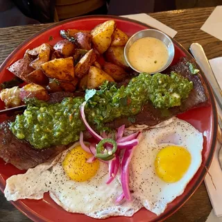 Churrasco con Huevos