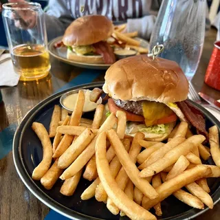 Mario's Burger with Fries
