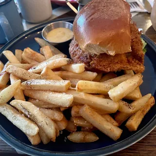 Kampero Chicken Sandwich with Fries