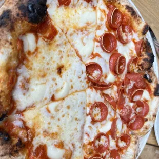 Pepperoni pizza