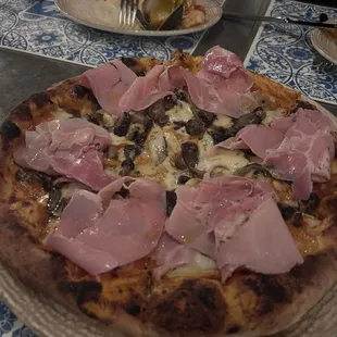 food, pizza