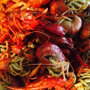 a plate of craws and noodles