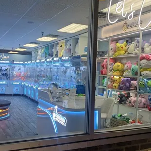 Cute claw machin shop