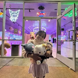 Lots of hello kitty and friends plushies to win!