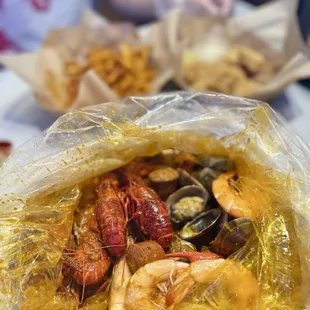 Crawfish, 10/10  Clams, 10/0 Shrimp, 6/10, overcooked