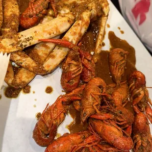 Crab legs and crawfish