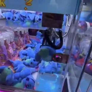 Mini claw machines