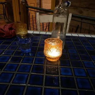 Atmosphere &amp; upstairs seating area