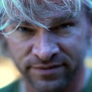 Lars P.