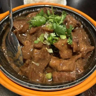 51. Braised beef Brisket Radish Claypot