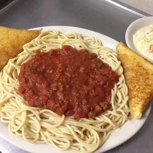 Spaghetti, garlic toast, Cole slaw
