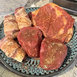 Filets and ribeye. Also bacon wrapped shrimp and filet jalapeño popper.