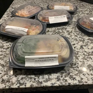 Chicken w/ herb potatoes