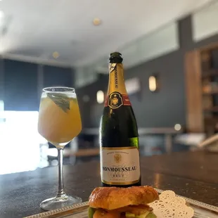 Harvey&apos;s bagels x CLEAR LIGHT COFFEE &amp; WINE  SATX LOCAL!