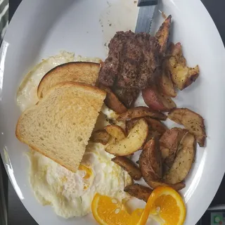 Filet & Eggs*
