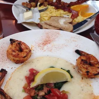 Blackened Shrimp and Gouda Grits