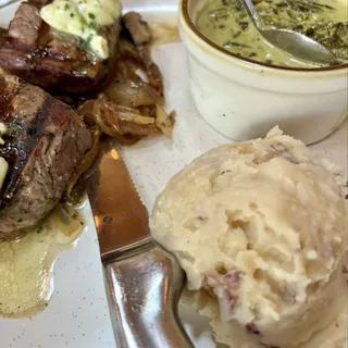 Twin 4 oz. Filet Mignon