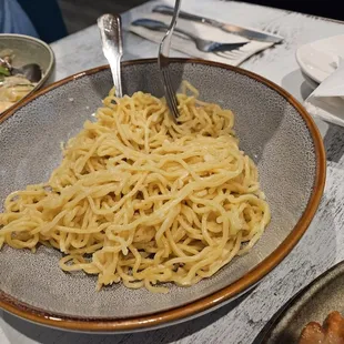 Garlic noodles