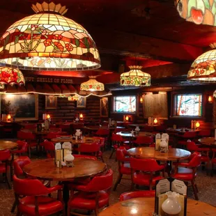 interior, pizza