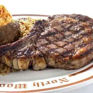 Close up Tomahawk Dinner