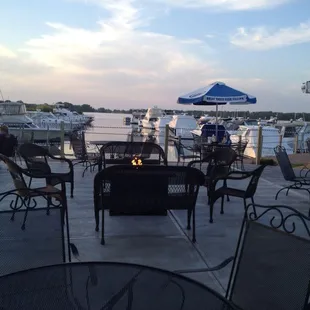Looking for waterfront dining where the food is as good as the view? Cleats Club Seat Grille Marblehead is a restaurant and b...