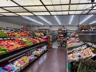 Cal-Mart Supermarket