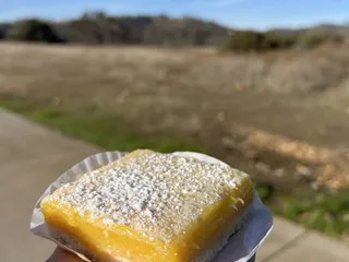 Mo's Bakery