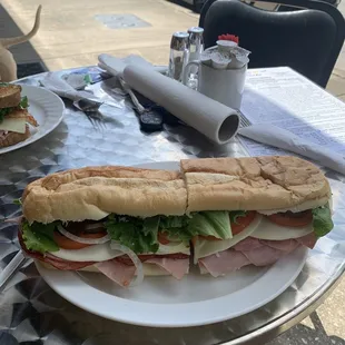 Went again today sat outside with the dog Brandy brought him a bowl of Ice Water and I the Italian They Gots the meats!  Love this place!
