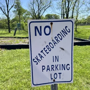 No skateboarding