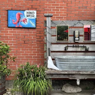 Hand wash station