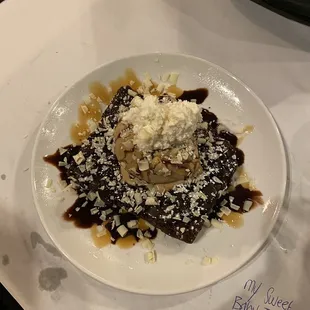 Salted caramel brownie