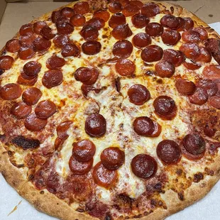 New York pepperoni plunge pizza