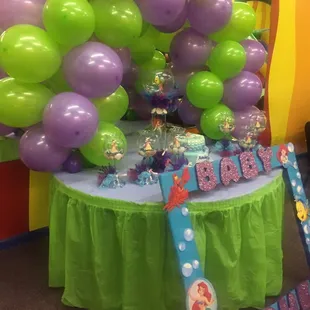 The Sun is always out at Sunshine Party Room!  CLICK CLICK!!!