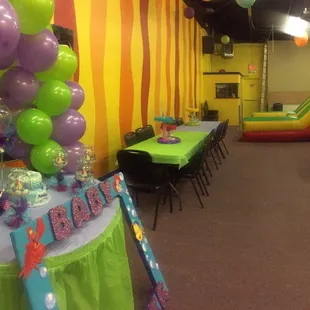 The Sun is always up at Click Me Sunshine Party Room!  CLICK CLICK!!!
