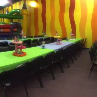 The sun is always up at Click Me Sunshine Party Room!  Click Click !!!