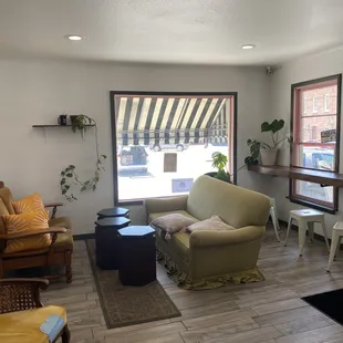 Main seating area, super cozy and spacious.