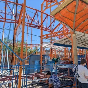 Galaxi roller coaster