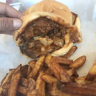 Chili Cheddar Burger