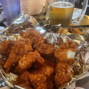 Sweet Thai boneless wings and fries