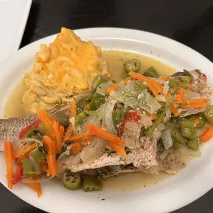 Stem fish with okra and Mac and cheese