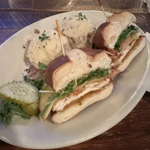 Honey-Crispy Chicken Melt with mashed potatoes