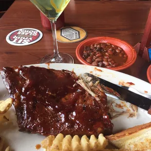 Bbq ribs and apple caramel martini delicious!!!