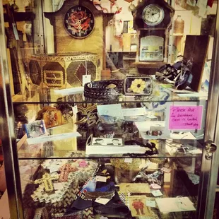 Coolest antiques and Americana I&apos;ve seen in a while. They even have prison art. Really worth the trip!